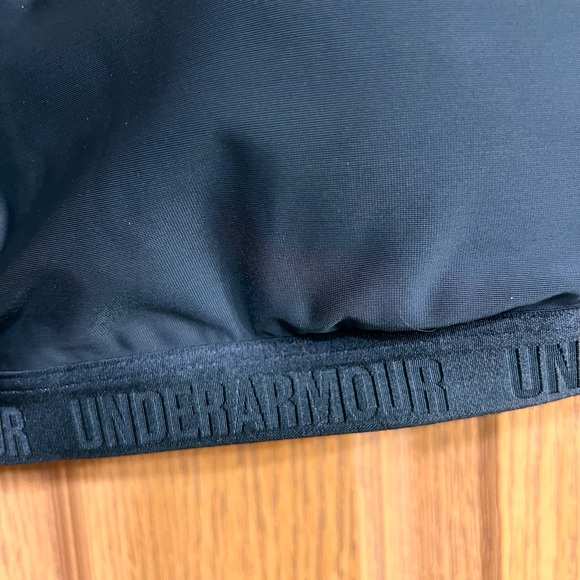 Under Armour Black Padded Sports Bra - Picture 2 of 5